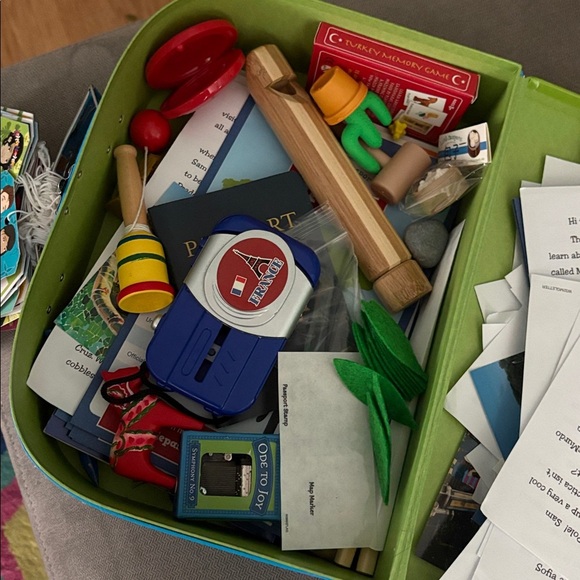 Little Passports Kids Adventure Kit With Suitcase & Activities Educational Set - Picture 3 of 5